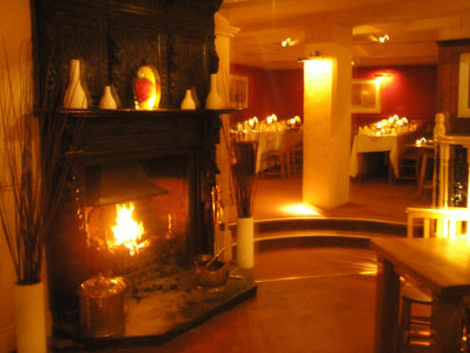 Lion And Swan Hotel Конглтон Экстерьер фото