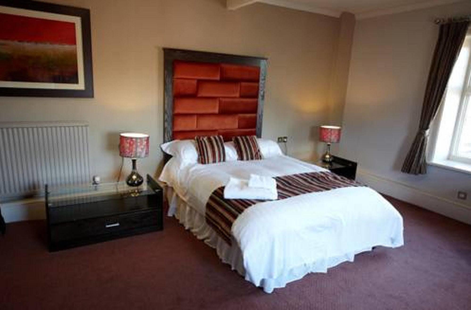 Lion And Swan Hotel Конглтон Экстерьер фото