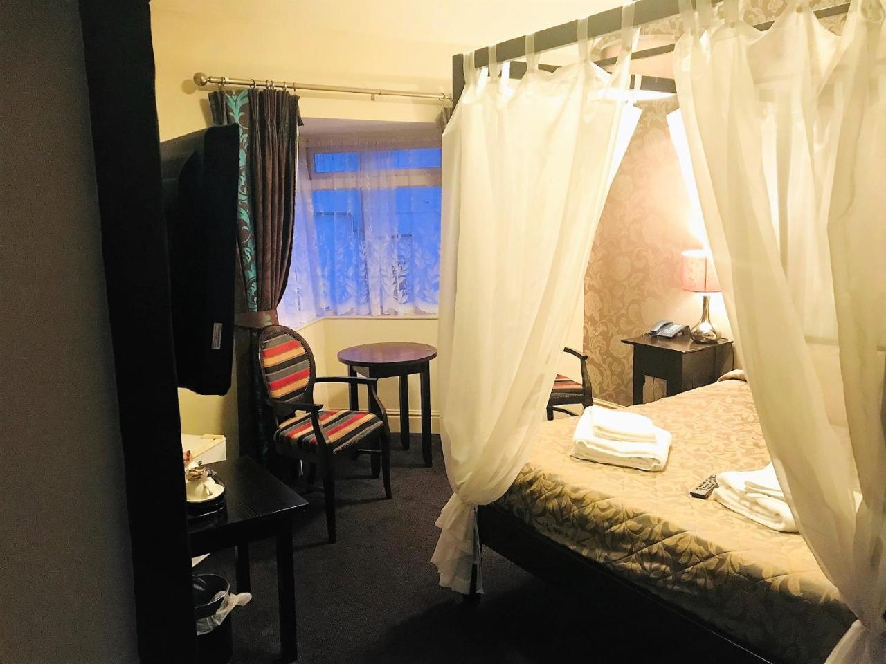 Lion And Swan Hotel Конглтон Номер фото